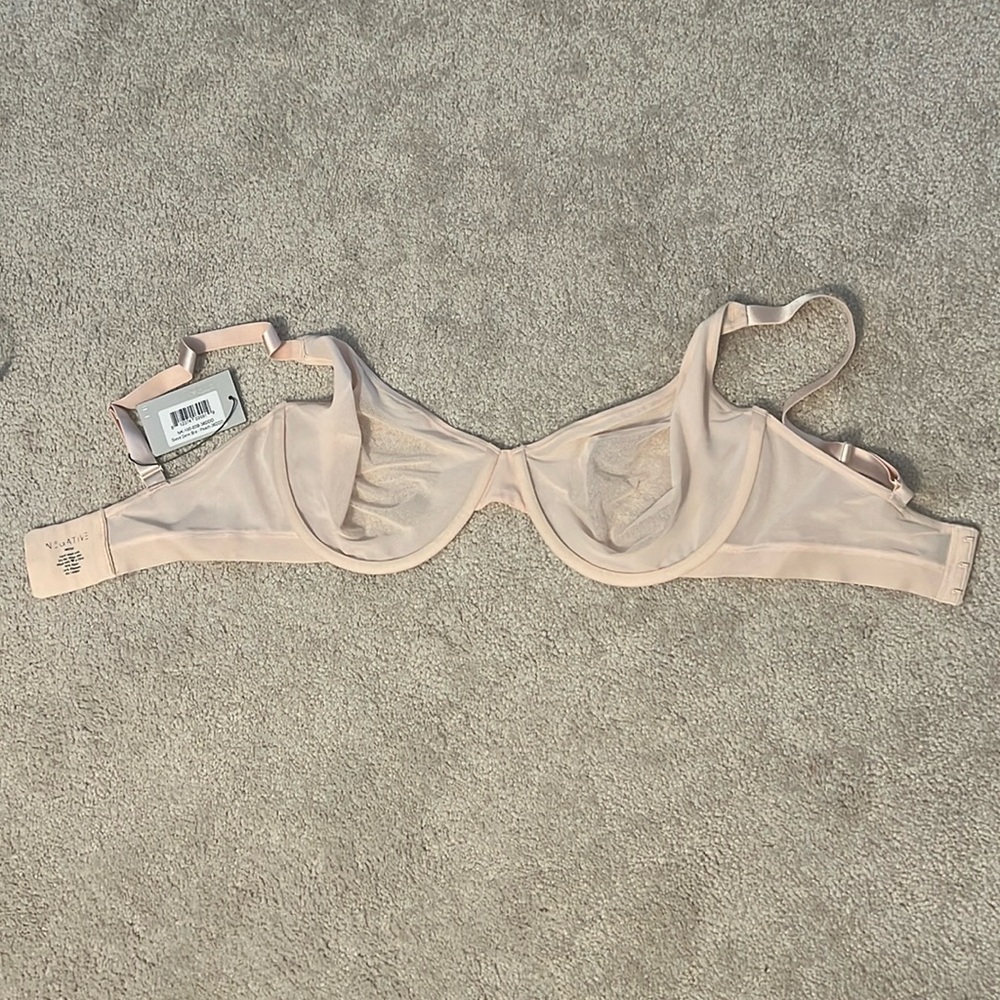 Negative bra